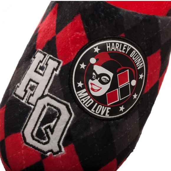 Harley Quinn Mad Love Red Black Argyle Print Slippers DC Comics Bioword NWT - Picture 5 of 9